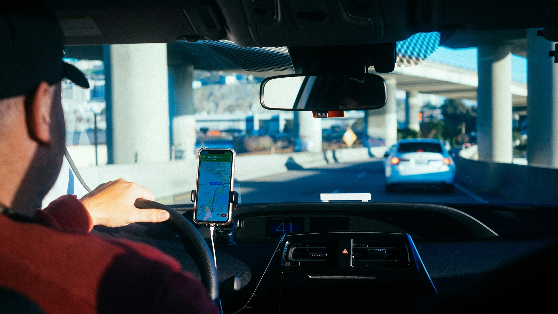 Uber звинувачують у використанні алгоритмів для підвищення прибутків за рахунок водіїв