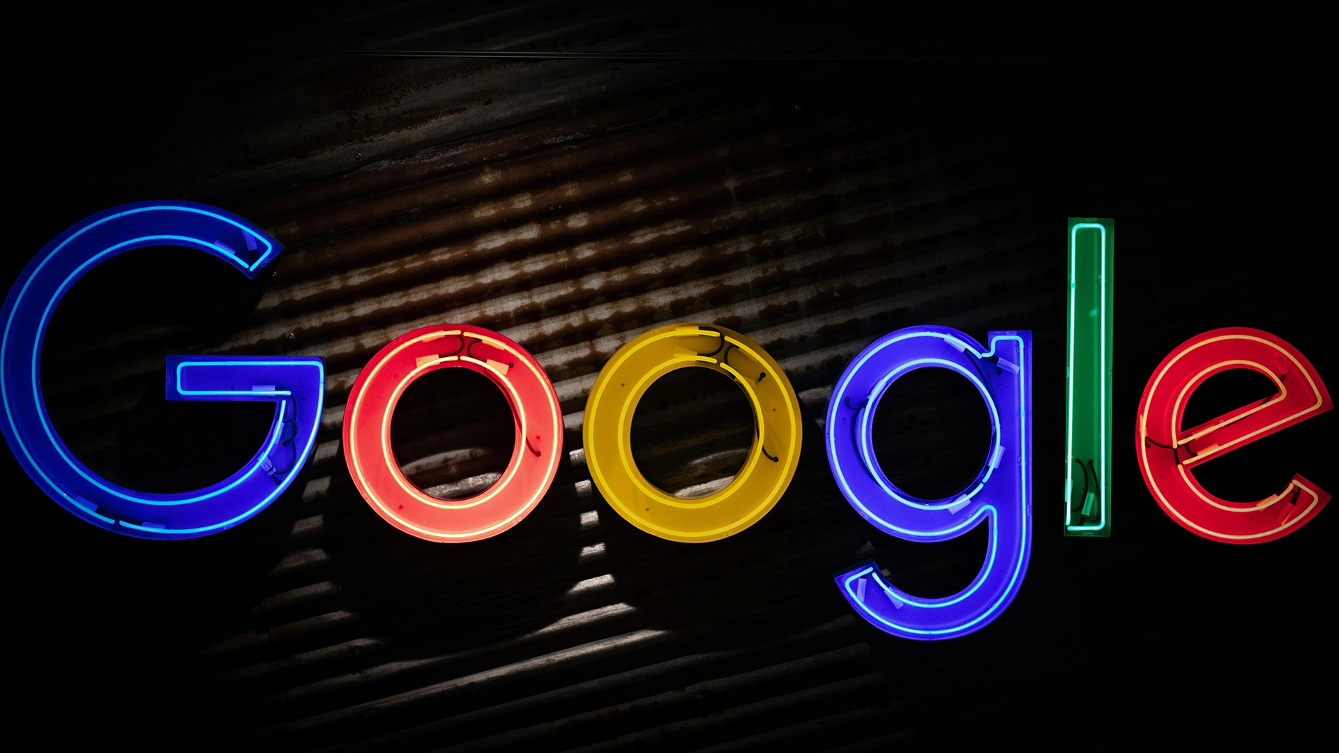 Google стикається з антимонопольним позовом у ЄС через AI огляди